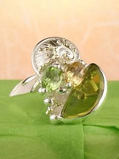 anillo plata de ley y oro 585 con piedras de moda, anillo para mujeres de plata de ley con piedras, joyas de autor plata de ley con piedras para mujeres, anillo 7828