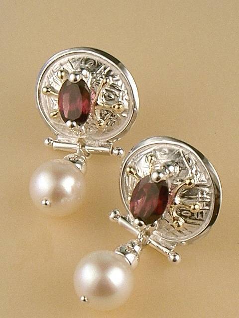 artisan made handcrafted jewelry,, jewellery with colour stones, jewellery with natural gemstones, jewellery with real pearls, where to buy jewellery for mature womens, jewellery from mixed metals with gemstones, earrings 6487