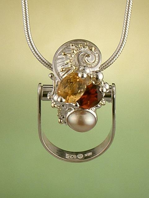 stříbro a 18 karátové zlato, růžový turmalín, citrín, perla, ručně vyrobene prstýnky přívěsky, umělecké šperky v Prazě od umělec Gregory Pyra Piro, prsten přívěsek 2613