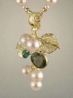 Gregory Pyra Piro Collier Broche en Or 750 avec Perles, Tourmaline Verte, et Eméraude