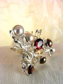 jewellery with seaside theme, jewellery with seashells theme, jewellery with nature theme, jewllery with ocean theme, jewelry made by artist, mixed metal jewelry made from silver and gold, Ring 3627