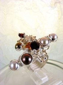 jewellery with seaside theme, jewellery with seashells theme, jewellery with nature theme, jewllery with ocean theme, jewelry made by artist, mixed metal jewelry made from silver and gold, Ring 3627