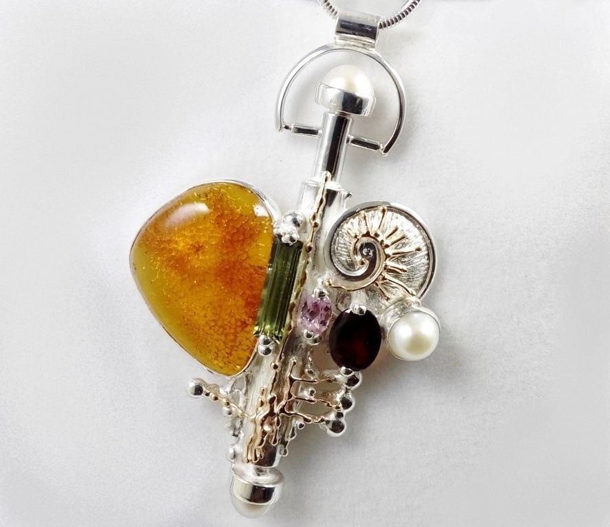 gregory pyra piro gioielli fatti a mano, gioielli dal design esclusivo, gioielli dal design unico, gioielli scultorei in oro e argento, gioielli unici con pietre preziose