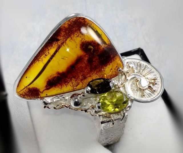 Vierkante Ring 30164, sterling zilver, goud, barnsteen, peridoot, groene toermalijn, origineel handgemaakt, Gregory Pyra Piro