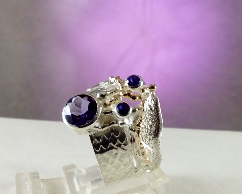 Schmuck für reife Frauen mit natürlichen Edelsteinen und Perlen, Ringe mit natürlichen Edelsteinen und Perlen, handgemachter Ring mit Amethyst, Sterlingsilber und 14 Karat Goldring, Gregory Pyra Piro Ring 6820, handgemachten Schmuck mit Lieferung nach Hause kaufen