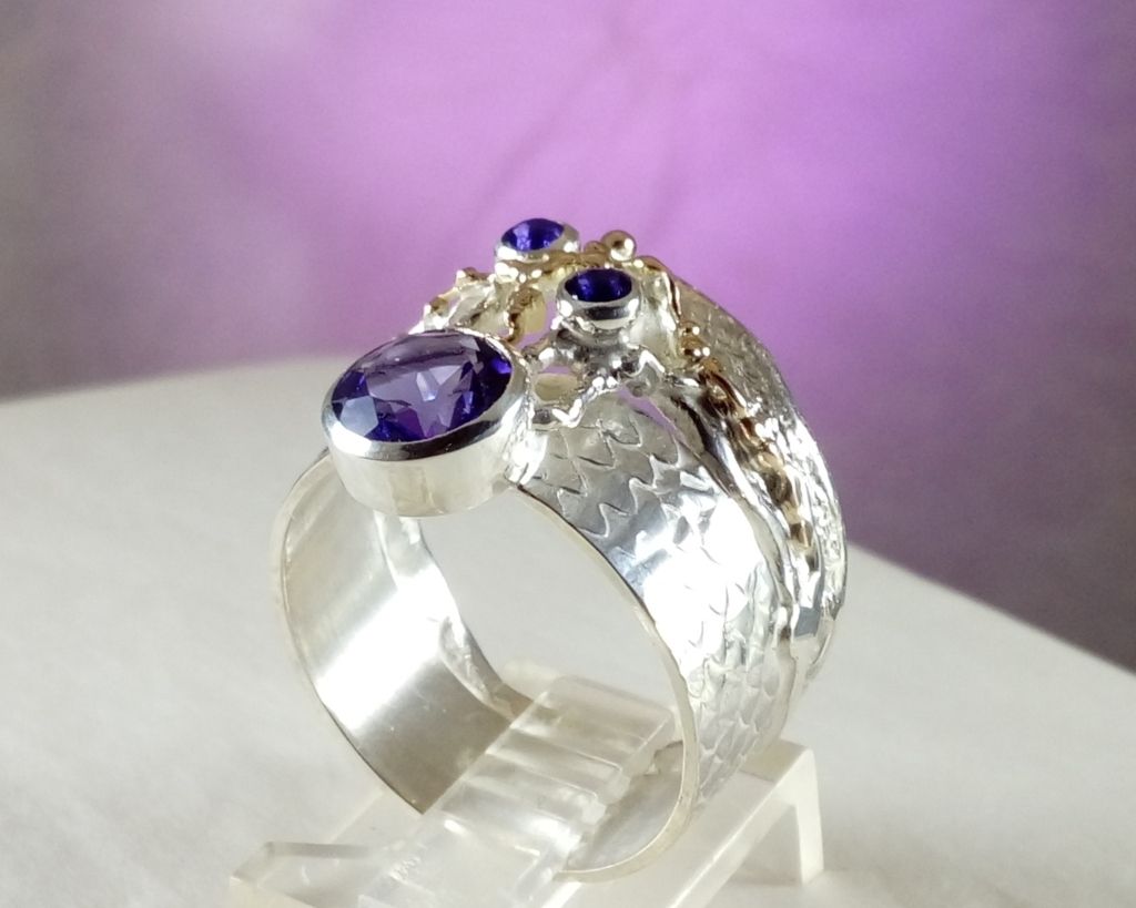 Schmuck für reife Frauen mit natürlichen Edelsteinen und Perlen, Ringe mit natürlichen Edelsteinen und Perlen, handgemachter Ring mit Amethyst, Sterlingsilber und 14 Karat Goldring, Gregory Pyra Piro Ring 6820, handgemachten Schmuck mit Lieferung nach Hause kaufen