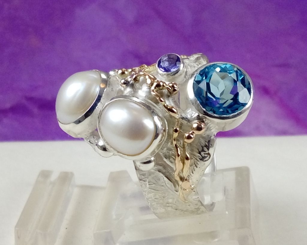 gregory pyra piro handcrafted jewellery ring 7320, jewelry sold in galleries, handmade ring of silver and gold, rings for women with amethyst and blue topaz, amethyst and pearl ring, jewelry with pearl and blue topaz, artisan jewellery for sale, handcrafted jewellery for sale, where to buy jewellery made by artists, gregory pyra piro art jewellery