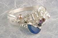 gregory pyra piro bijoux d'auteur, bijoux fait main artisanaux, bijoux d'art, bijoux avec perles naturelles et pierres précieuses, bijoux d'auteur artisanaux, argent et or bijoux, boutique et galerie bijoux, bijoux fait par des artisans, bijou lux pour femmes riches, bijoux à l'allure antique, bijoux contemporains à l'attrait classique, bracelet fait main 2080