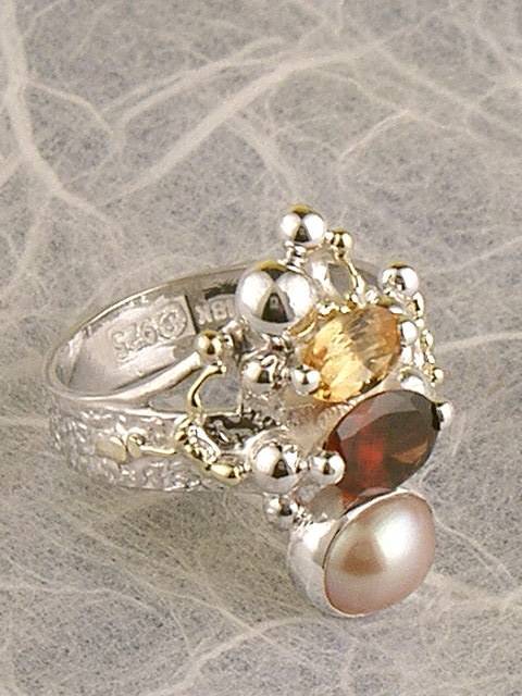 stříbro a 18 karátové zlato, citrín, granát, perla, umělecké šperky v Prazě od umělec Gregory Pyra Piro, prstýnek 2748
