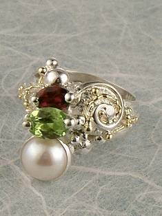 jewellery with seaside theme, jewellery with seashells theme, jewellery with nature theme, jewllery with ocean theme, jewelry made by artist, mixed metal jewelry made from silver and gold, Ring 6936