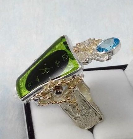 Ring med Klokke Bevegelse 5381, sterlingsølv og gull, blå topas, ametyst, smykkekunst originale håndlaget, Gregory Pyra Piro