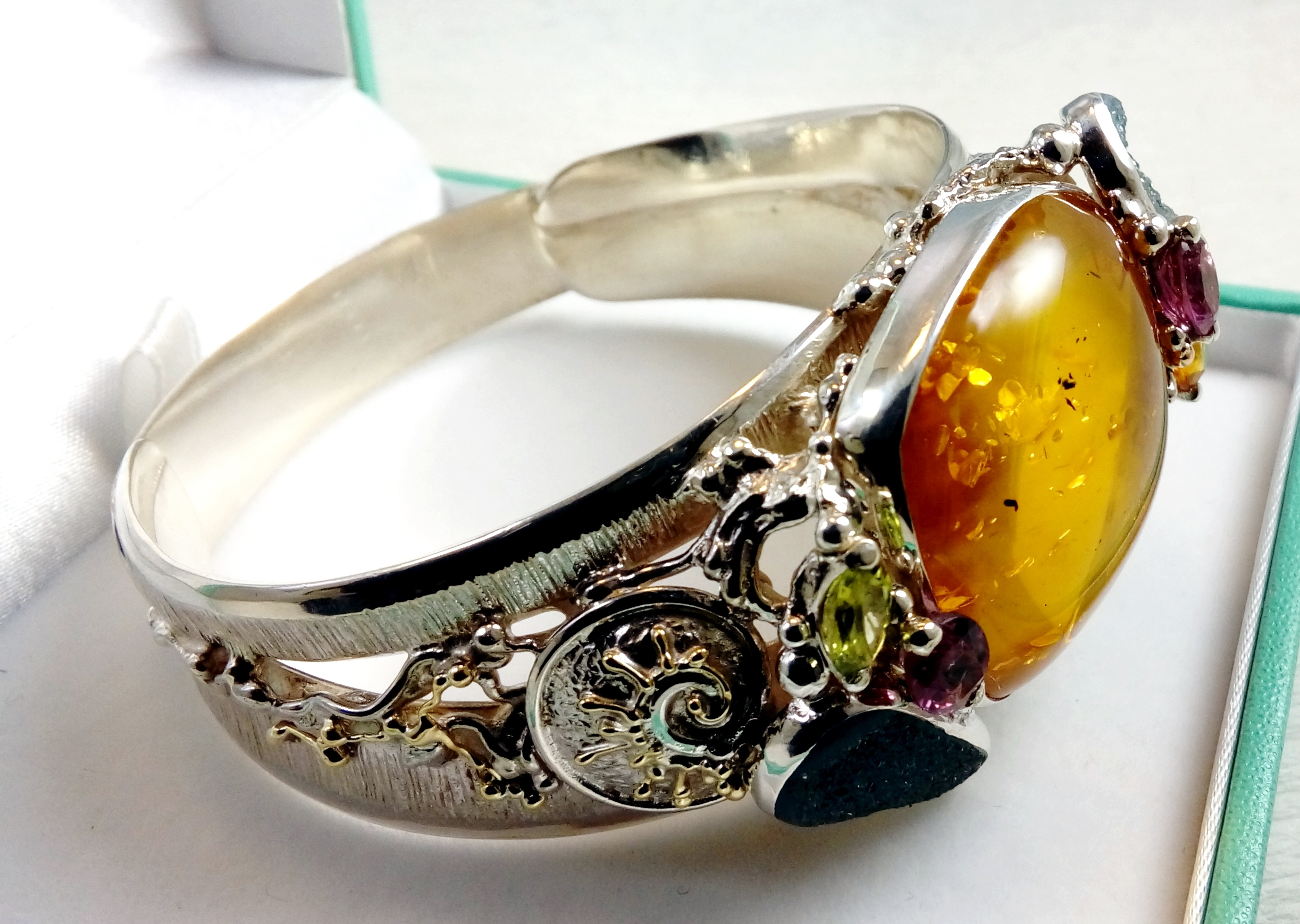 gregory pyra piro hancdrafted bracelet 8394, One of a Kind, Sterling Silver, 18 karat Gold, Amber, Tourmaline, Garnet, Drusy