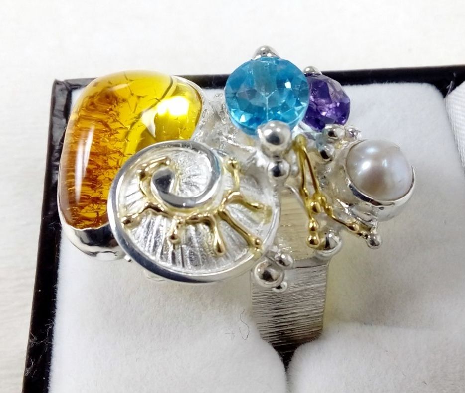 designer jewellery and handmade artisan jewellery at auctions and in galleries, Gregory Pyra Piro artian reticulated mixed metal square ring #4822, designer jewellery and fine jewellery at auctions, ring in sterling silver, ring in 14 karat gold, ring with blue topaz, bespoke and made to order jewellery in the UK and Europe, ring with amber, ring with pearl