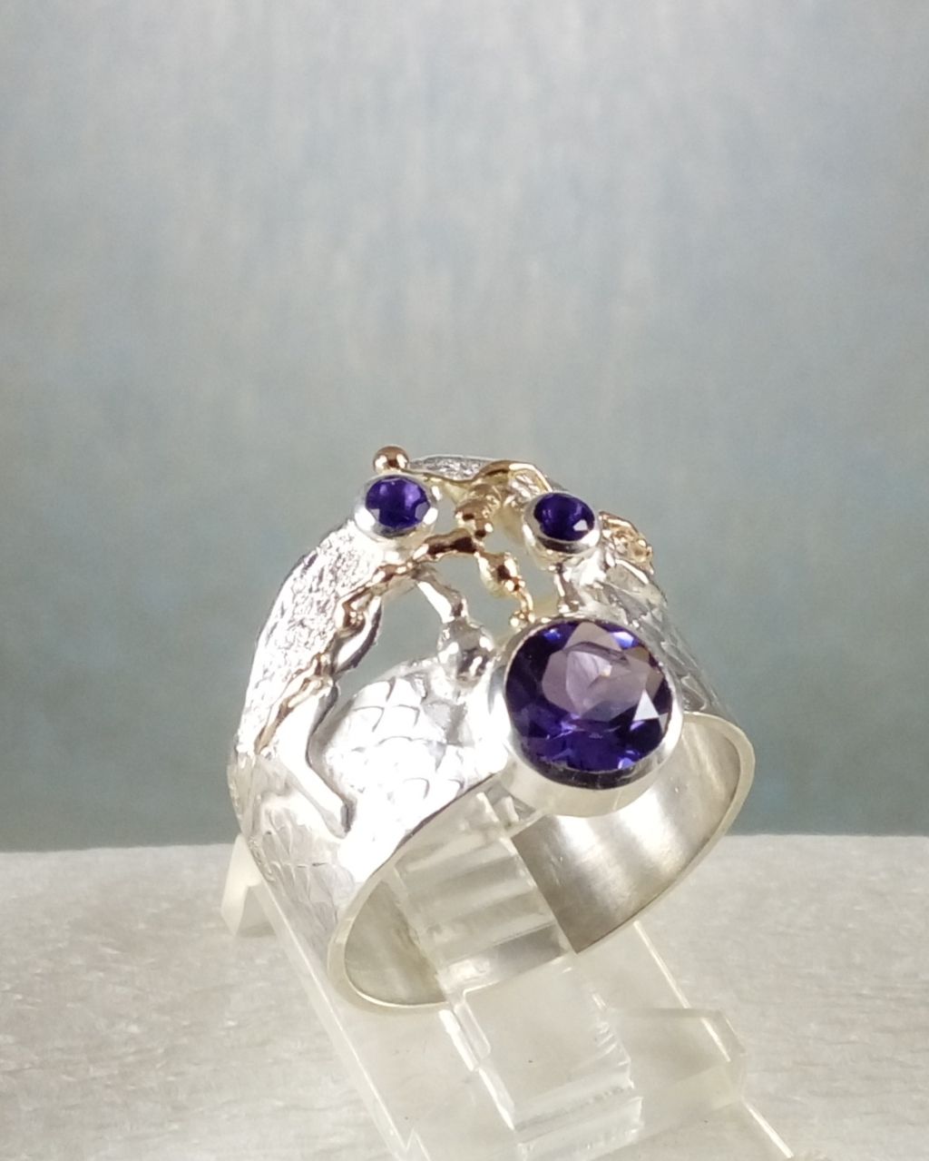 where to buy handmade jewelry made by artist, real natural pearls and semi precious stone jewellery, contemporary jewellery collectibles, handcrafted collectible jewellery, collectible jewellery made by artist, artisan made jewellery collectible, handcrafted ring with amethyst, sterling silver and 14k gold ring, gregory pyra piro ring 6820
