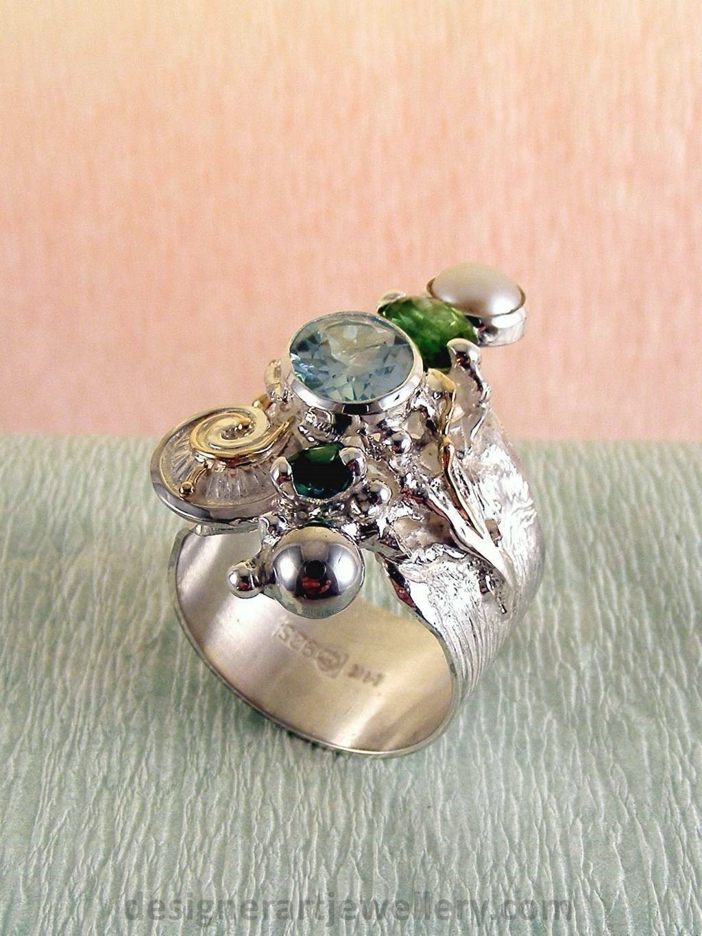 gregory pyra piro handcrafted ring 1441, ring made from silver and gold with gemstones and pearls, jewellery auctions with rings and collectibles and jewellery shown in art and craft galleries, handcrafted rings for women with blue topaz and peridot, handcrafted rings for women with green tourmaline and pearl
