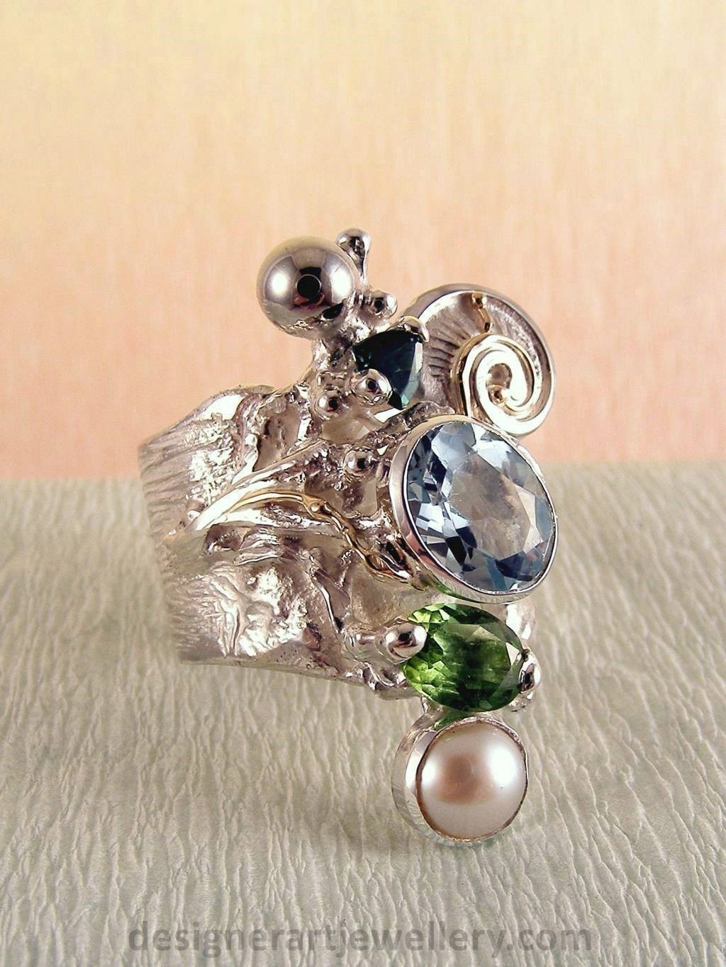 gregory pyra piro handcrafted ring 1441, ring made from silver and gold with gemstones and pearls, jewellery auctions with rings and collectibles and jewellery shown in art and craft galleries, handcrafted rings for women with blue topaz and peridot, handcrafted rings for women with green tourmaline and pearl