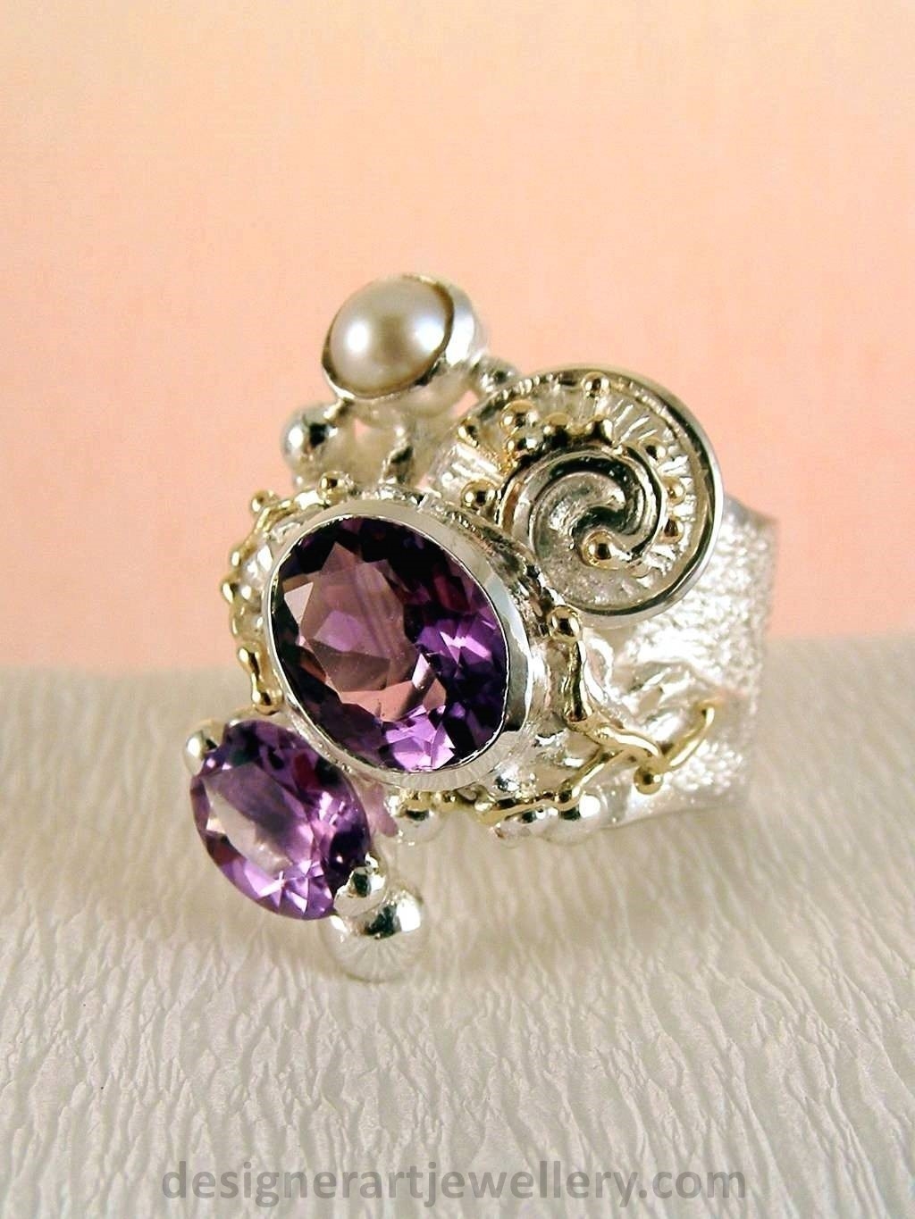 gregory pyra piro handcrafted ring 8442, one of a kind ring made from gold and silver with amethyst and pearl, rings for women with faceted gemstones and pearls, rings and jewellery shown in art and craft galleries, ring made from mixed metal of silver and gold, ring made by artist with jewellery making experience, goldsmithing with mixed metals of silver and gold