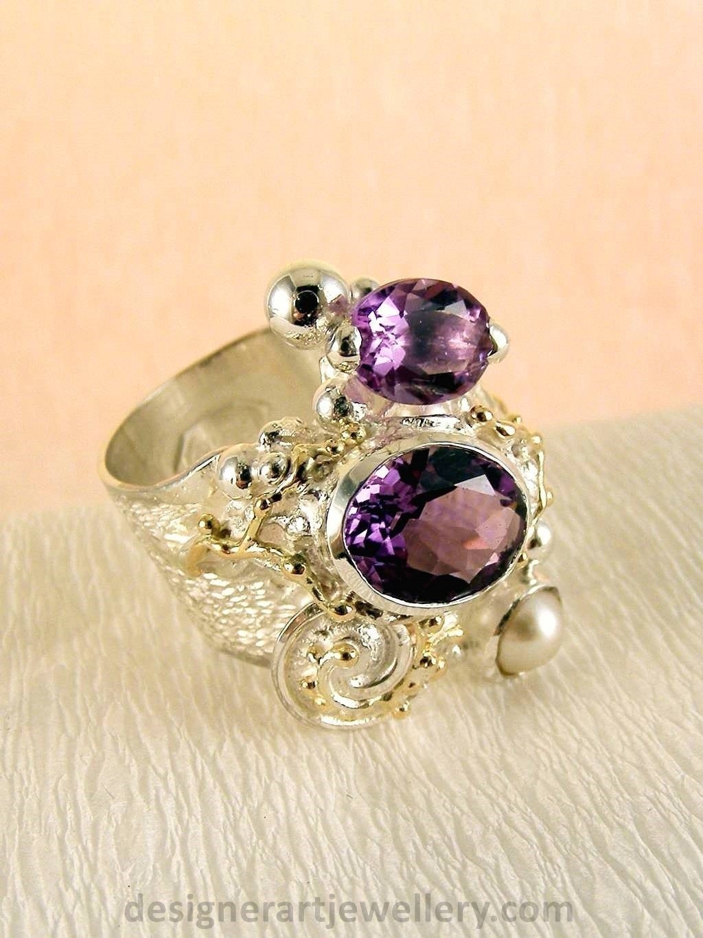 gregory pyra piro handcrafted ring 8442, one of a kind ring made from gold and silver with amethyst and pearl, rings for women with faceted gemstones and pearls, rings and jewellery shown in art and craft galleries, ring made from mixed metal of silver and gold, ring made by artist with jewellery making experience, goldsmithing with mixed metals of silver and gold