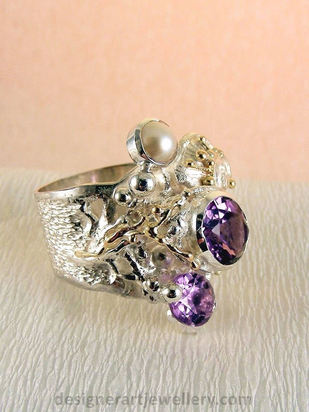 gregory pyra piro handcrafted ring 8442, one of a kind ring made from gold and silver with amethyst and pearl, rings for women with faceted gemstones and pearls, rings and jewellery shown in art and craft galleries, ring made from mixed metal of silver and gold, ring made by artist with jewellery making experience, goldsmithing with mixed metals of silver and gold