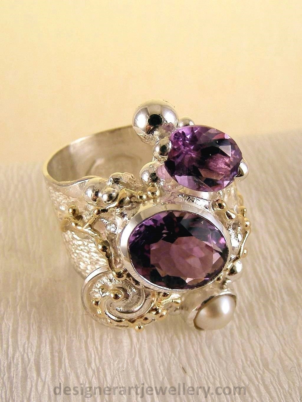 gregory pyra piro handcrafted ring 8442, one of a kind ring made from gold and silver with amethyst and pearl, rings for women with faceted gemstones and pearls, rings and jewellery shown in art and craft galleries, ring made from mixed metal of silver and gold, ring made by artist with jewellery making experience, goldsmithing with mixed metals of silver and gold
