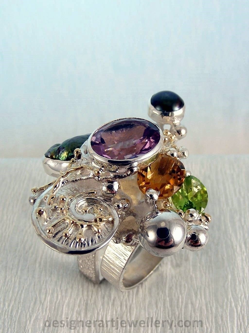 one of a kind ring in silver and gold, one of a kind mixed metal jewellery, gregory pyra piro cyber ring 1565, art jewellery in silver and gold, cyber rings for women with citrine and peridot, cyber rings for women with amethyst and peridot