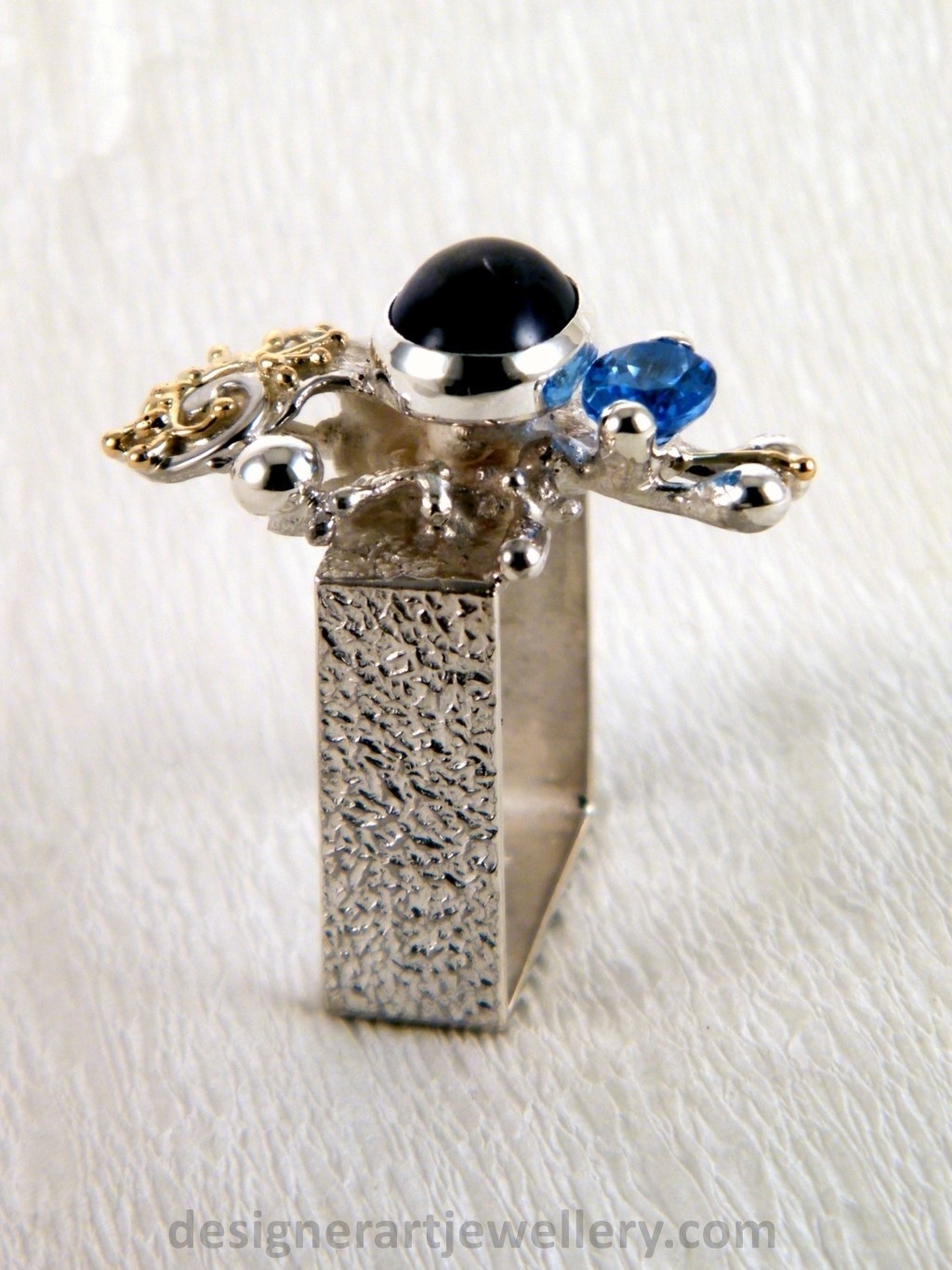 gregory pyra piro bijoux d'auteur, bijoux d'auteur or 14 ct et argent 925 avec pierres et perles, bijoux lux avec perles et pierres de créateur, bijoux d'art gregory pyra piro, bijoux avec perles naturelles et pierres précieuses, bijoux d'auteur artisanaux, argent et or bijoux, boutique et galerie bijoux, bijoux fait par des artisans, bijou lux pierrres or 14 ct et argent 925, bijoux contemporains pierres argent 925 et or 14 ct, gregory pyra piro bague artisanale 1625