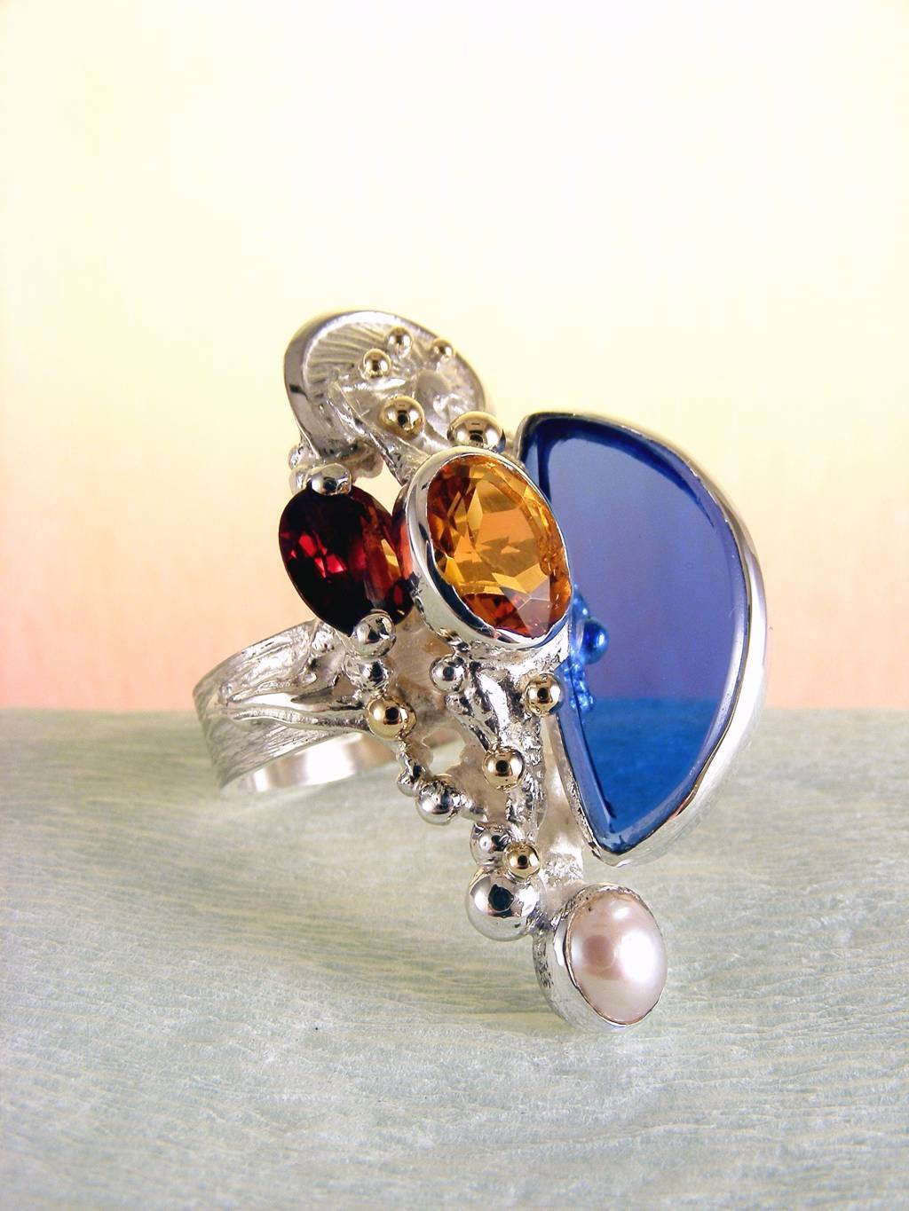 Ring 3624, Sterlingsølv og Gull, Citrin, Granat, Perle, Glas, smykkekunst originale håndlaget, Gregory Pyra Piro