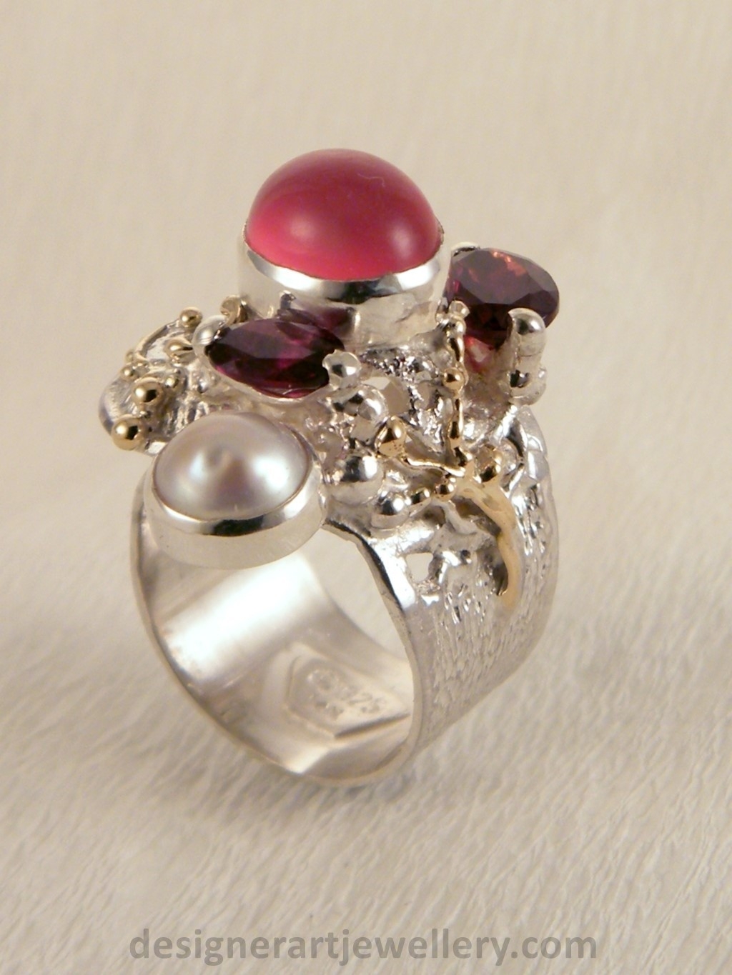 gregory pyra piro bijoux d'auteur, bijoux d'auteur or 14 ct et argent 925 avec pierres et perles, bijoux lux avec perles et pierres de créateur, bijoux d'art gregory pyra piro, bijoux avec perles naturelles et pierres précieuses, bijoux d'auteur artisanaux, argent et or bijoux, boutique et galerie bijoux, bijoux fait par des artisans, bijou lux pierrres or 14 ct et argent 925, bijoux contemporains pierres argent 925 et or 14 ct, gregory pyra piro bague artisanale 6271